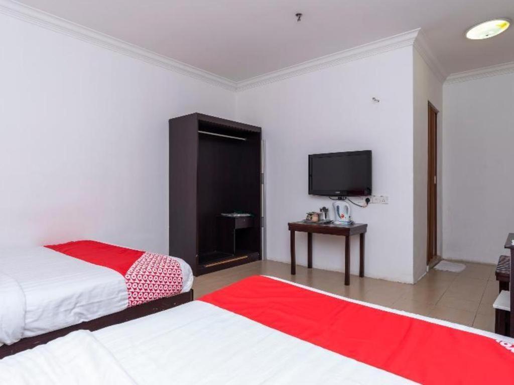 โอโย 1114 นีโอ พิกาซัส โฮเต็ล Hotel เซอกามัต ภายนอก รูปภาพ