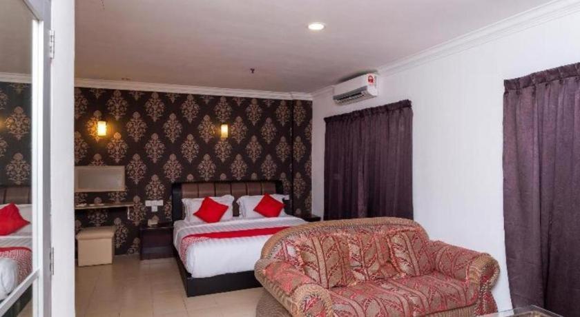 โอโย 1114 นีโอ พิกาซัส โฮเต็ล Hotel เซอกามัต ภายนอก รูปภาพ