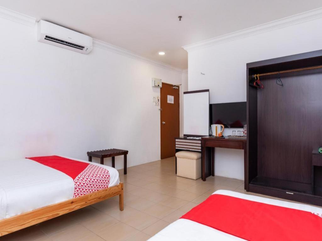 โอโย 1114 นีโอ พิกาซัส โฮเต็ล Hotel เซอกามัต ภายนอก รูปภาพ